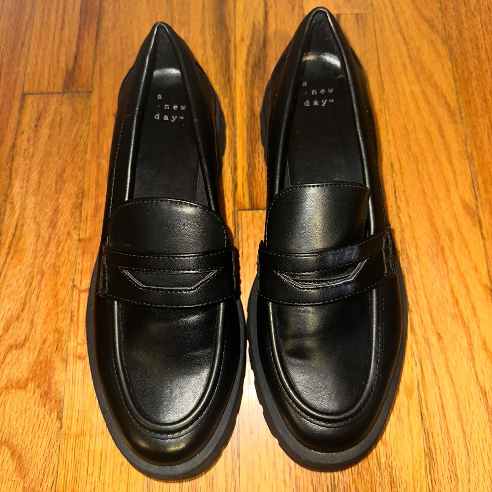 a new day Black Loafers - US 7.5